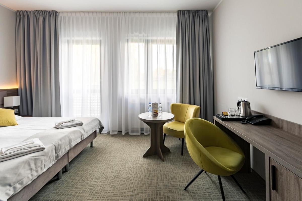 Meet Poznań Hotel Buitenkant foto