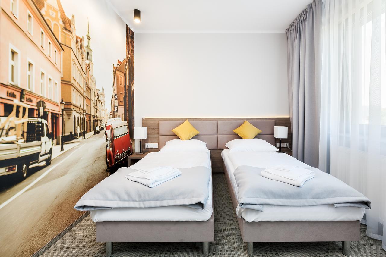 Meet Poznań Hotel Buitenkant foto